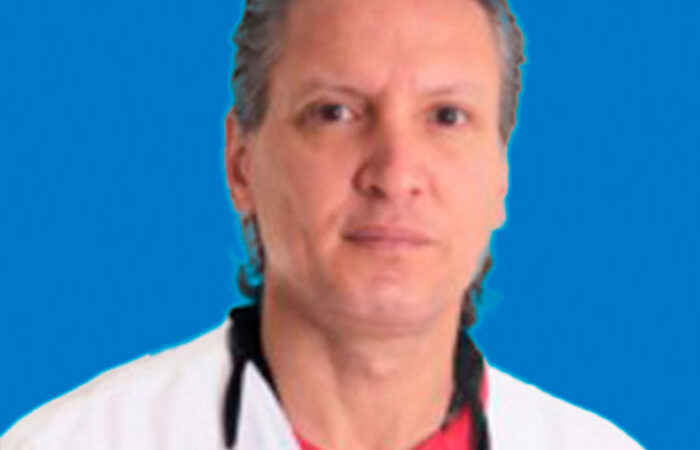 Dr. Rodrigo Múnera Vélez